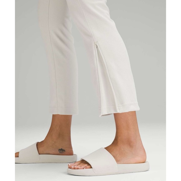 Lululemon Ribbed Softstreme Zip-Leg High-Rise Cropped Pants 25" in Bone - Picture 3 of 11